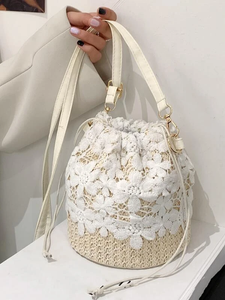 Lace Panel Drawstring Design Straw Bag