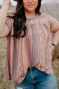 Tribal Geometric Print Plus Size Short Sleeve Top
